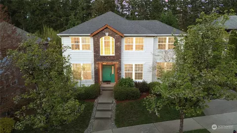 35012 Rhododendron Dr SE, Snoqualmie, WA 98065