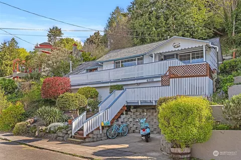 4220 Chilberg Ave SW, Seattle, WA 98116