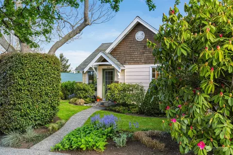 314 NW 47th St, Seattle, WA 98107