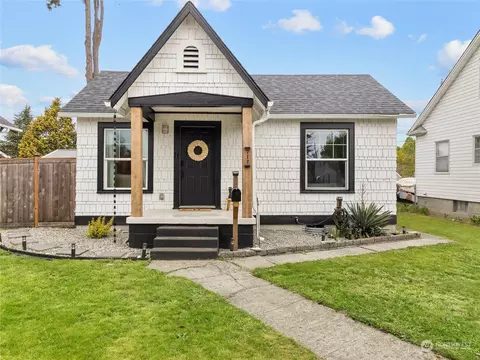 717 S 49th St, Tacoma, WA 98408