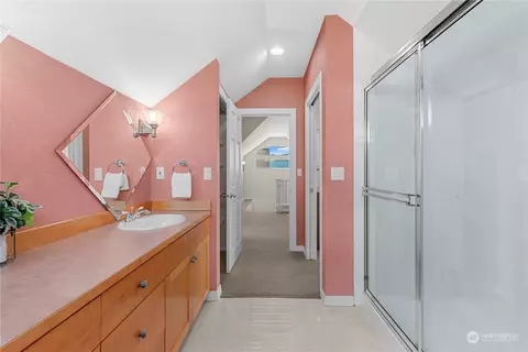 Bath - 325 Beach Dr, Orondo, WA 98843 photo 2 of 3