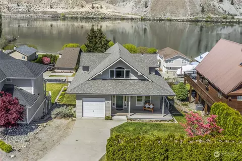 325 Beach Dr, Orondo, WA 98843