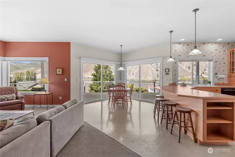 Dining - 325 Beach Dr, Orondo, WA 98843 photo 1 of 3