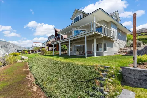 Exterior - 325 Beach Dr, Orondo, WA 98843 photo 10 of 12