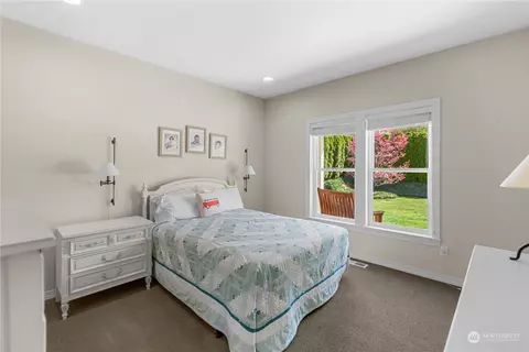 Bedroom - 325 Beach Dr, Orondo, WA 98843 photo 1 of 5