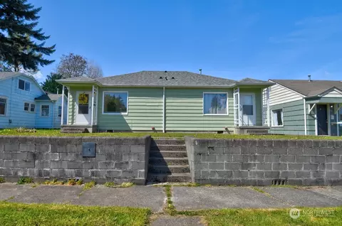 227 Thomas St NW, Olympia, WA 98502