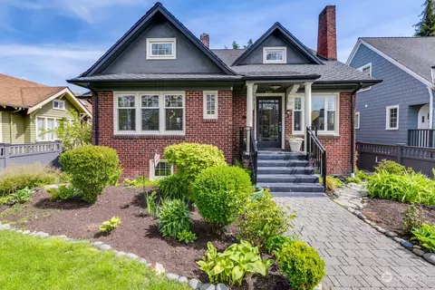 Exterior - 1019 Colby Ave, Everett, WA 98201 photo 10 of 10