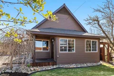 112 Yakima Ave, Cle Elum, WA 98922