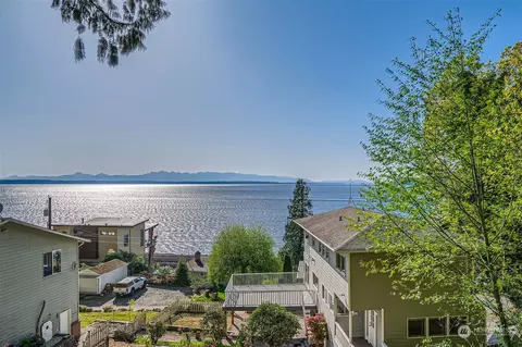 View/Area - 12331 Possession Ln, Edmonds, WA 98026 photo 1 of 2