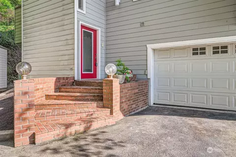 Exterior - 12331 Possession Ln, Edmonds, WA 98026 photo 6 of 9