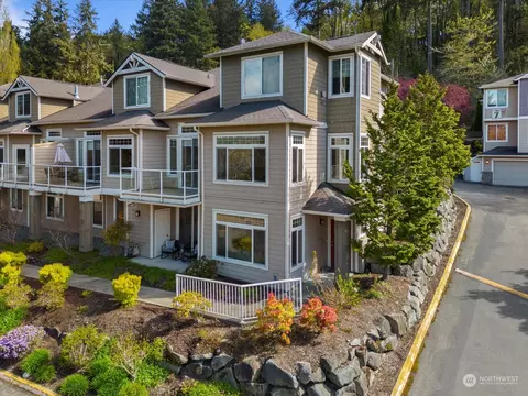 3500 E Lake Sammamish Pkwy SE #6-101, Sammamish, WA 98075