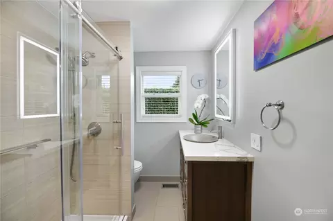 Bath - 23532 1st Pl W, Bothell, WA 98021 photo 1 of 3