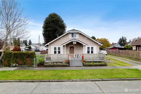 1637 Kibler Ave, Enumclaw, WA 98022