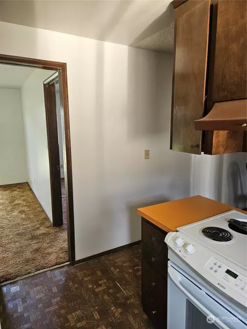 Kitchen - 16616 17th Ave E, Spanaway, WA 98387 photo 4 of 4