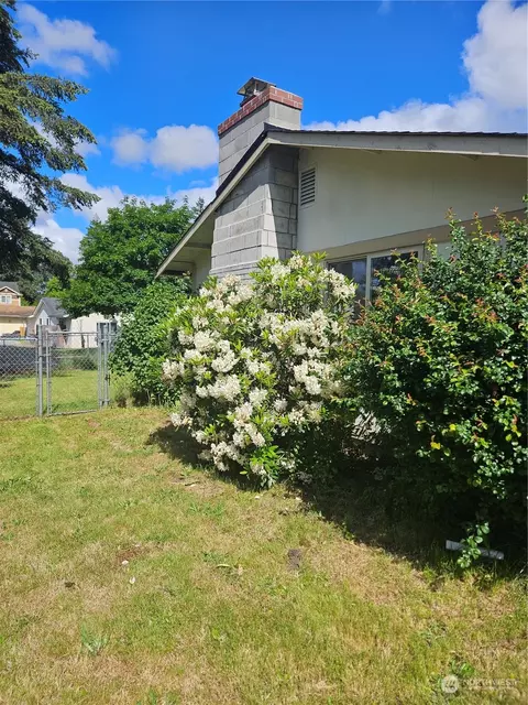 Exterior - 16616 17th Ave E, Spanaway, WA 98387 photo 2 of 4