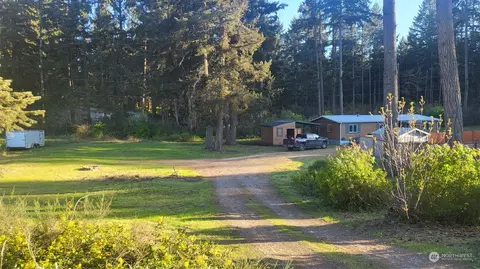 4004 248th St E, Spanaway, WA 98387