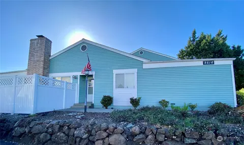 8616 Onyx Dr SW #A, Lakewood, WA 98498