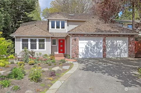 3212 NE 198th Pl, Lake Forest Park, WA 98155