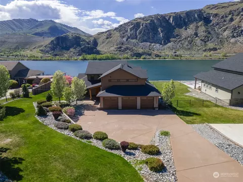 13 S Shore Dr, Orondo, WA 98843