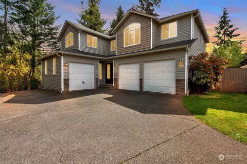 12432 31st Dr SE, Everett, WA 98208