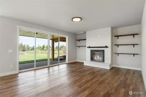 Living - 20514 SE 424th St, Enumclaw, WA 98022 photo 1 of 2