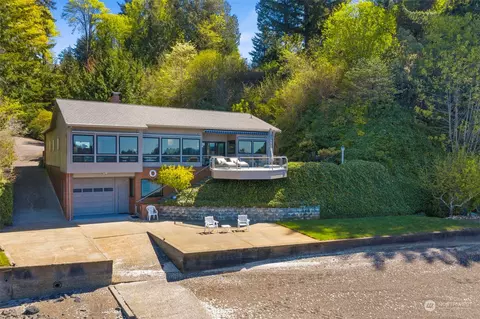 222 39th Ave NE, Olympia, WA 98506