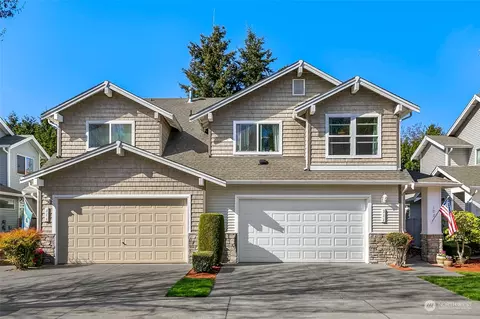 311 196th Pl SW #102, Lynnwood, WA 98036