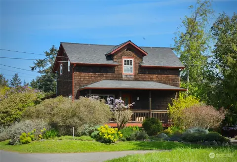 736 50th St, Port Townsend, WA 98368