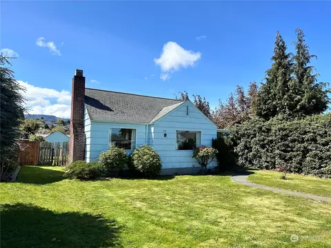 1120 E 4th St, Port Angeles, WA 98362