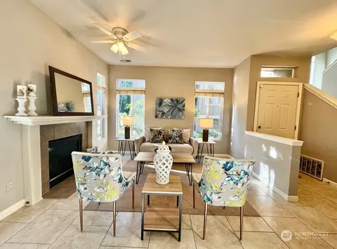 Living - 18930 Bothell Everett Hwy #N104, Bothell, WA 98012 photo 2 of 3