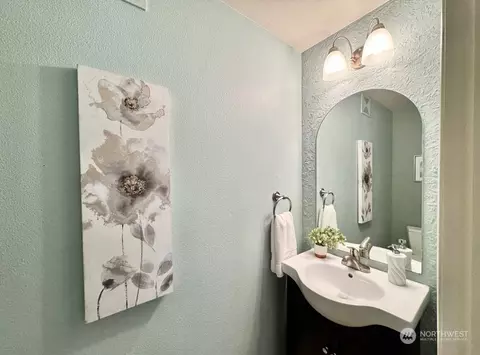 Bath - 18930 Bothell Everett Hwy #N104, Bothell, WA 98012 photo 1 of 4
