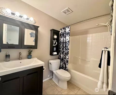 Bath - 18930 Bothell Everett Hwy #N104, Bothell, WA 98012 photo 4 of 4