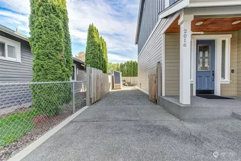 Exterior - 2016 Neilsen Ave, Enumclaw, WA 98022 photo 3 of 10