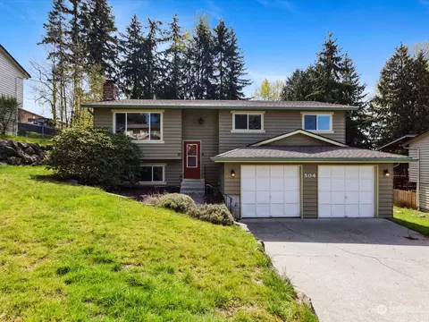 Exterior - 504 75th Pl SW, Everett, WA 98203 photo 3 of 12