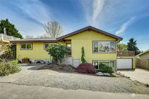 2015 SW 117th Pl, Burien, WA 98146