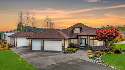 124 S Sergeant St, Buckley, WA 98321