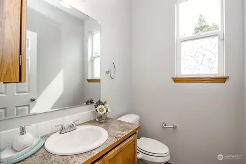 Bath - 23018 42nd Dr SE, Bothell, WA 98021 photo 4 of 4