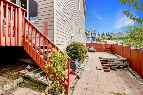 Exterior - 23018 42nd Dr SE, Bothell, WA 98021 photo 5 of 6