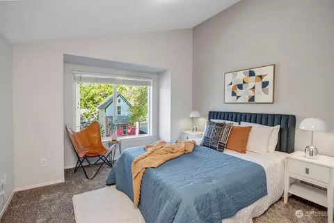 2209 E James St, Seattle, WA 98122 photo 16