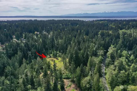 3684 Swede Hill Rd, Clinton, WA 98236