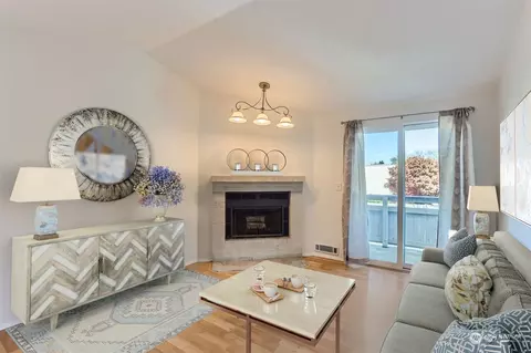 14200 NE 171st St #E207, Woodinville, WA 98072