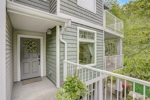21420 40th Pl S #G, Seatac, WA 98198