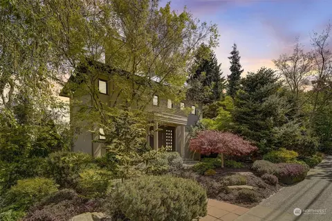 2720 4th Ave W, Seattle, WA 98119