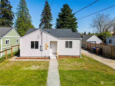 6713 S J St, Tacoma, WA 98408
