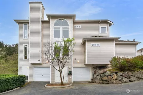 Exterior - 9821 NE Riverbend Dr, Bothell, WA 98011 photo 7 of 10