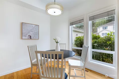 Dining - 9821 NE Riverbend Dr, Bothell, WA 98011 photo 2 of 3