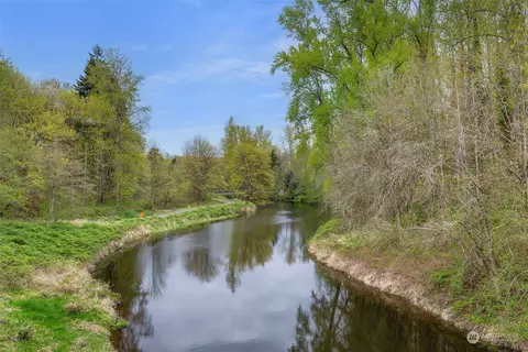 View/Area - 9821 NE Riverbend Dr, Bothell, WA 98011 photo 3 of 9