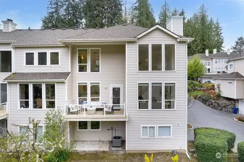 Exterior - 9821 NE Riverbend Dr, Bothell, WA 98011 photo 6 of 10