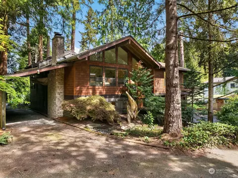 12516 NE 65th Ct, Kirkland, WA 98033