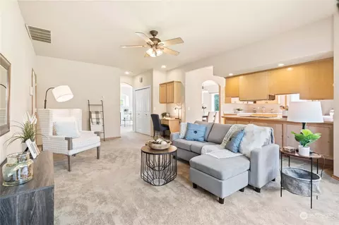 Living - 218 170th Pl SE, Bothell, WA 98012 photo 4 of 6